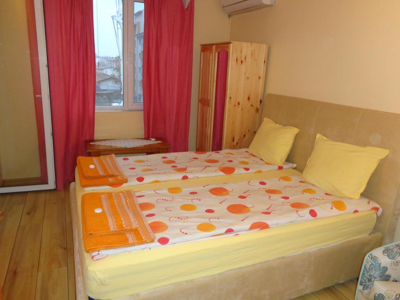 Apartment Moni 2 Veliko Tarnovo Ngoại thất bức ảnh