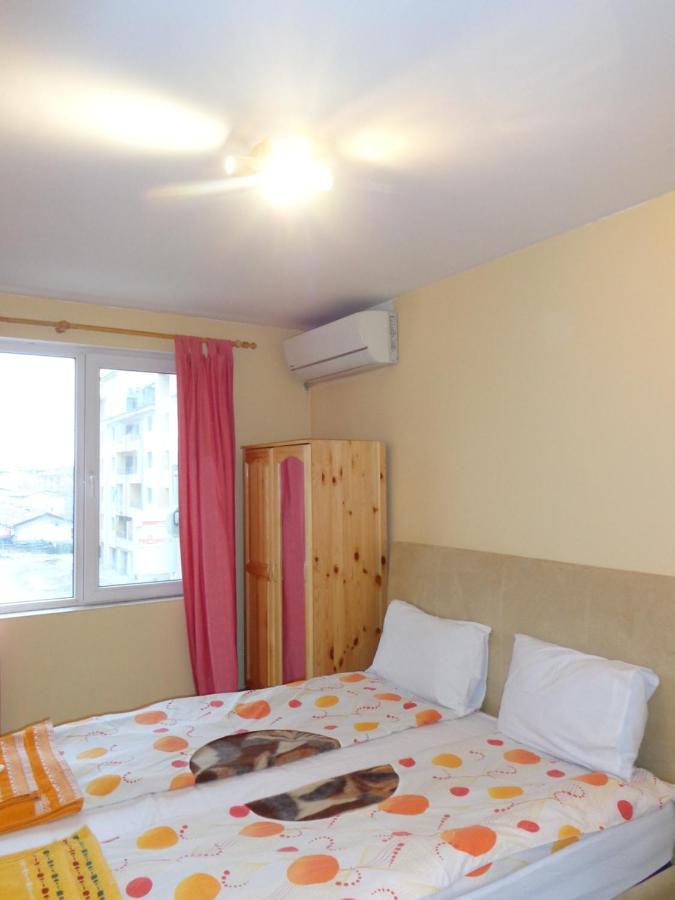 Apartment Moni 2 Veliko Tarnovo Ngoại thất bức ảnh